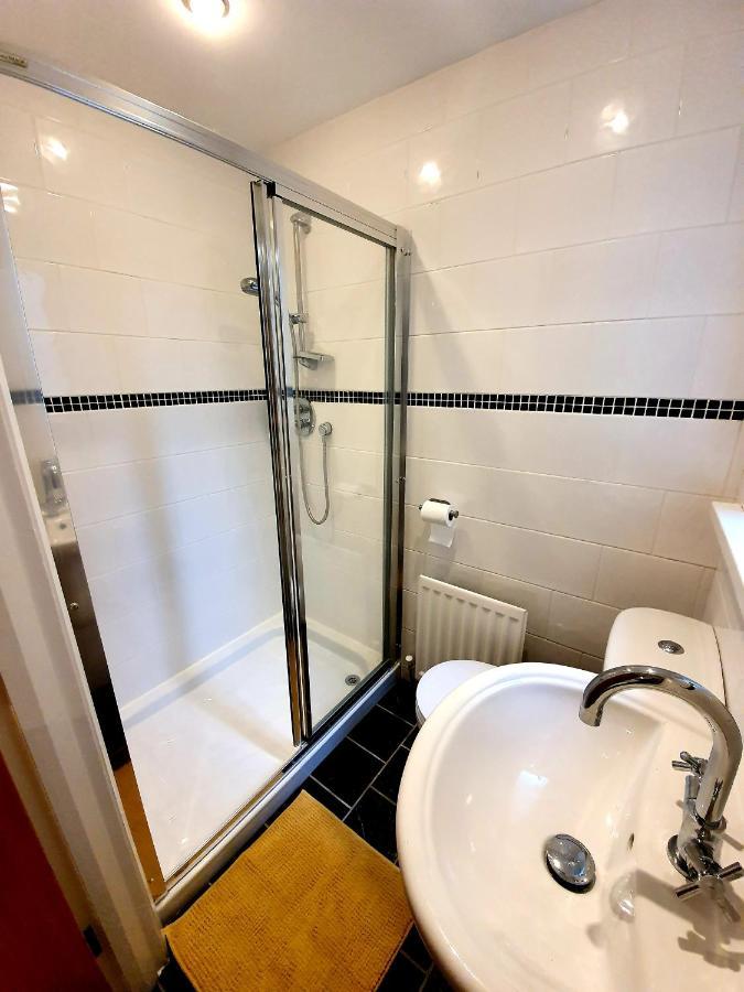 In The Heart Of Portrush - Beautiful Views Apartman Kültér fotó
