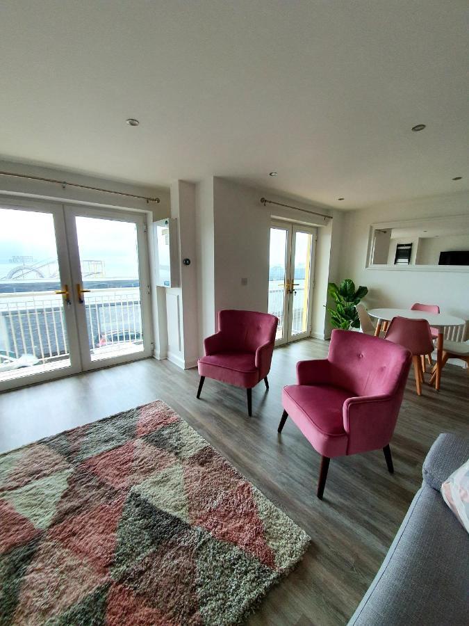 In The Heart Of Portrush - Beautiful Views Apartman Kültér fotó